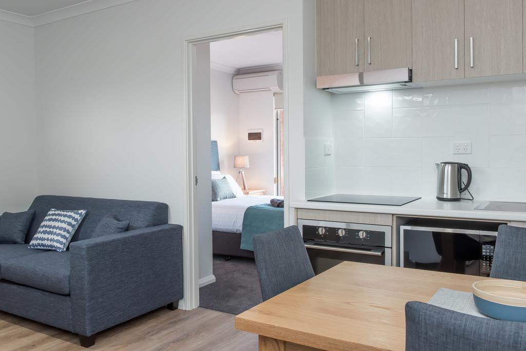 Jurien Bay Motel Apartments Extérieur photo